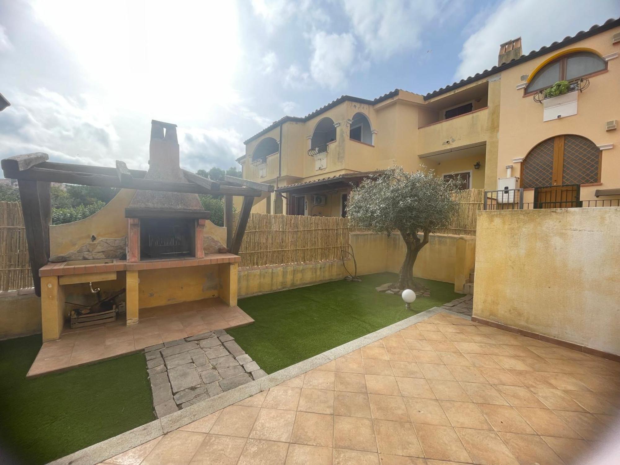 Casa Airin, Center